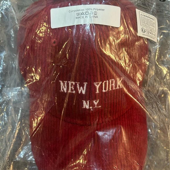 NWT New York N.Y. Red Corduroy Cap - Picture 5 of 5